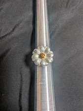 FLORAL Flower Statement Ring Womens Size 7 Silver Tone Daisy Design READ