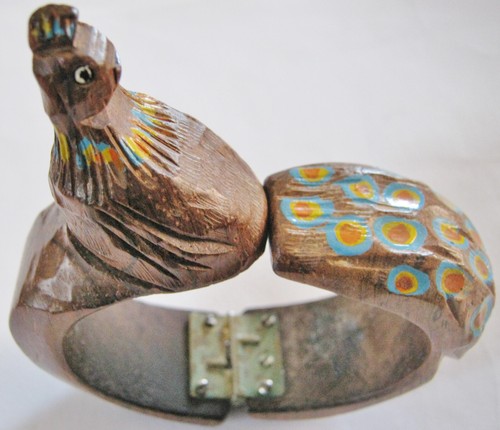 RARE VINTAGE 1930s-40s WOOD PEACOCK CLAMPER BRACELET MATCHING PIN SET - Picture 2 of 5