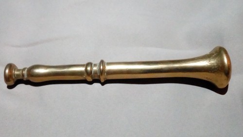 ancien mortier apothicaire en bronze avec son pilon orner de têtes couronner - Imagen 6 de 7