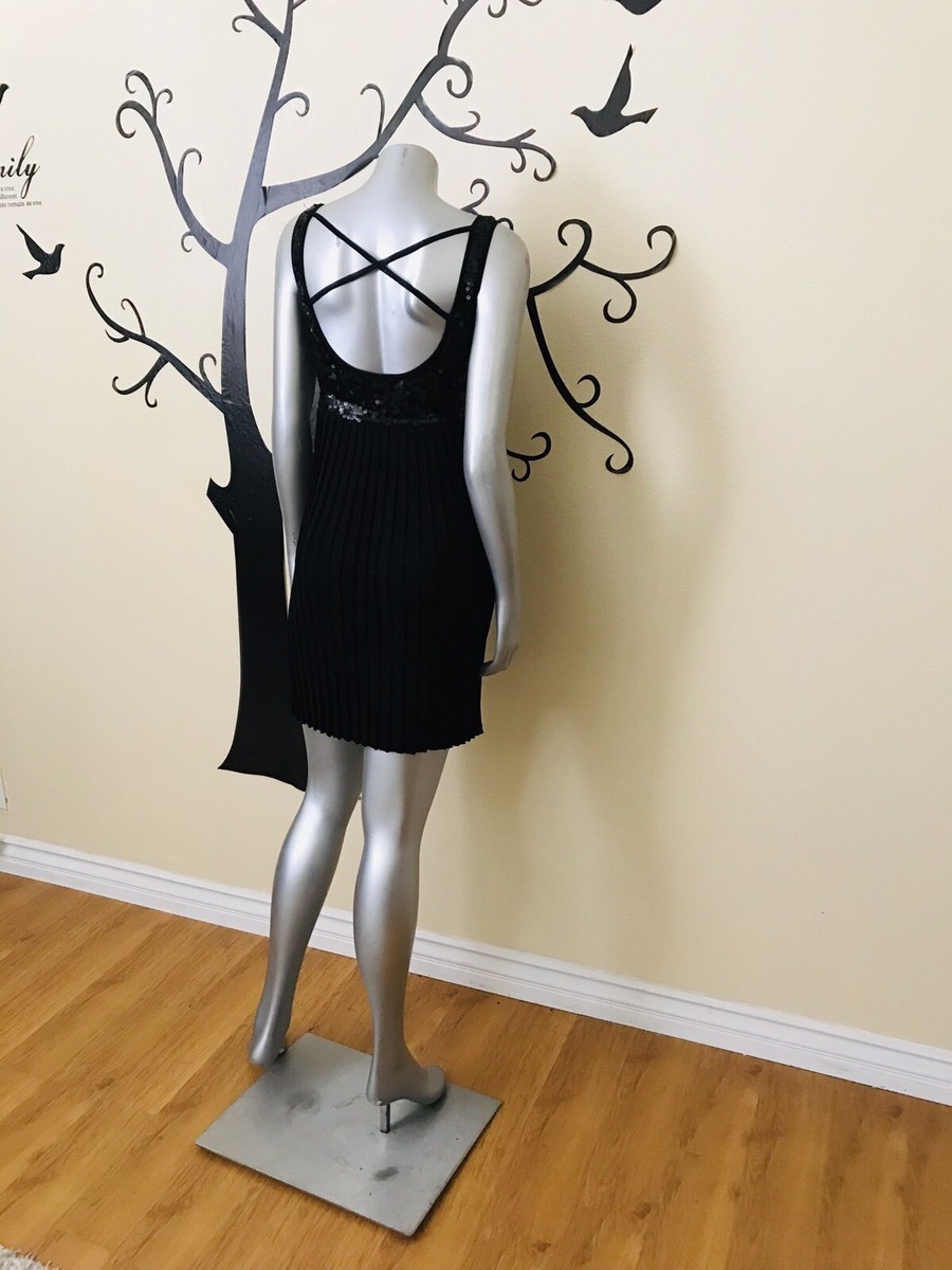 100 % AUTHENTIC NWT BEBE SEQUIN PLEATED SHORT DRESS SIZE S