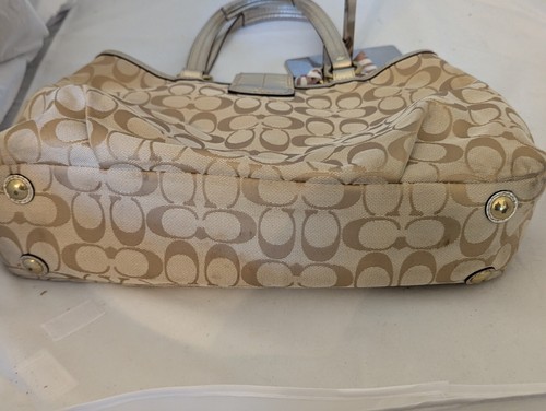 COACH HANDBAG Gold, Beige Bag Nice Used Condition! - Picture 11 of 13