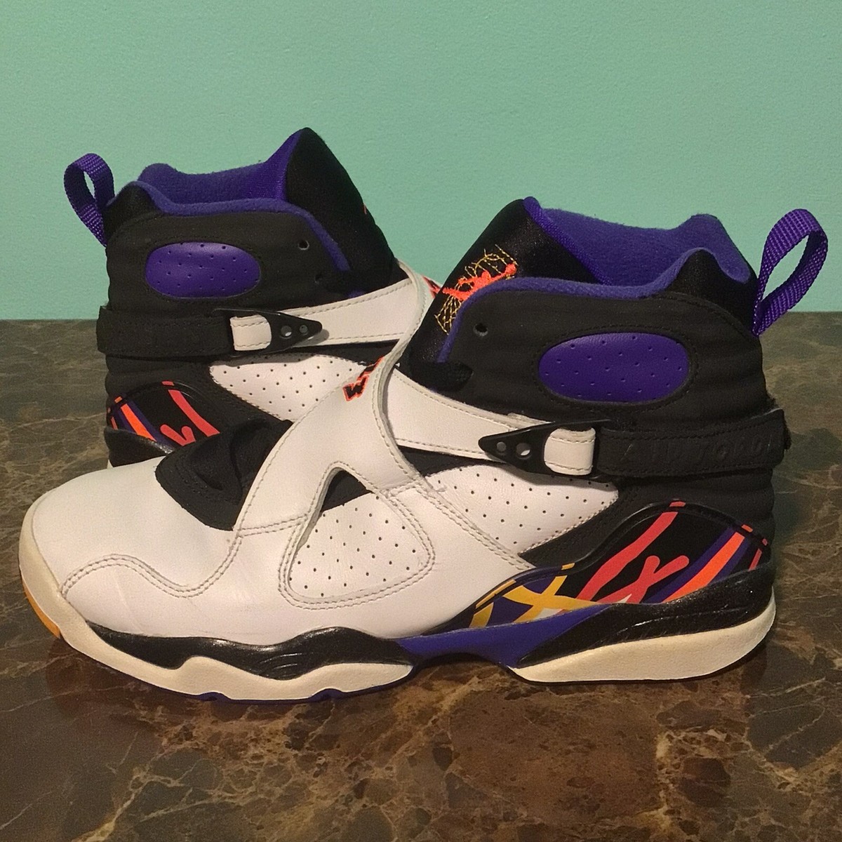 Size 6.5Y - 305368-142 Nike Air Jordan VIII 8 Retro Size 6.5Y - 305368-142 Nike Air Jordan VIII 8 Retro