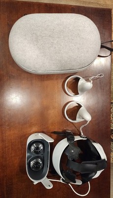 Meta Quest 2 256GB With Upgraded Battery Strap and Official Oculus Carrying Case