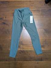 Alo Yoga 7/8 High-Waist Airlift Leggings - Clover Green / Size M - Brand new
