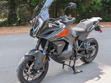 2024 KTM 1290 Super Adventure S 