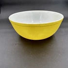 Vintage PYREX #404 Yellow Primary Color 4 QT Large Mixing Nesting Bowl GUC