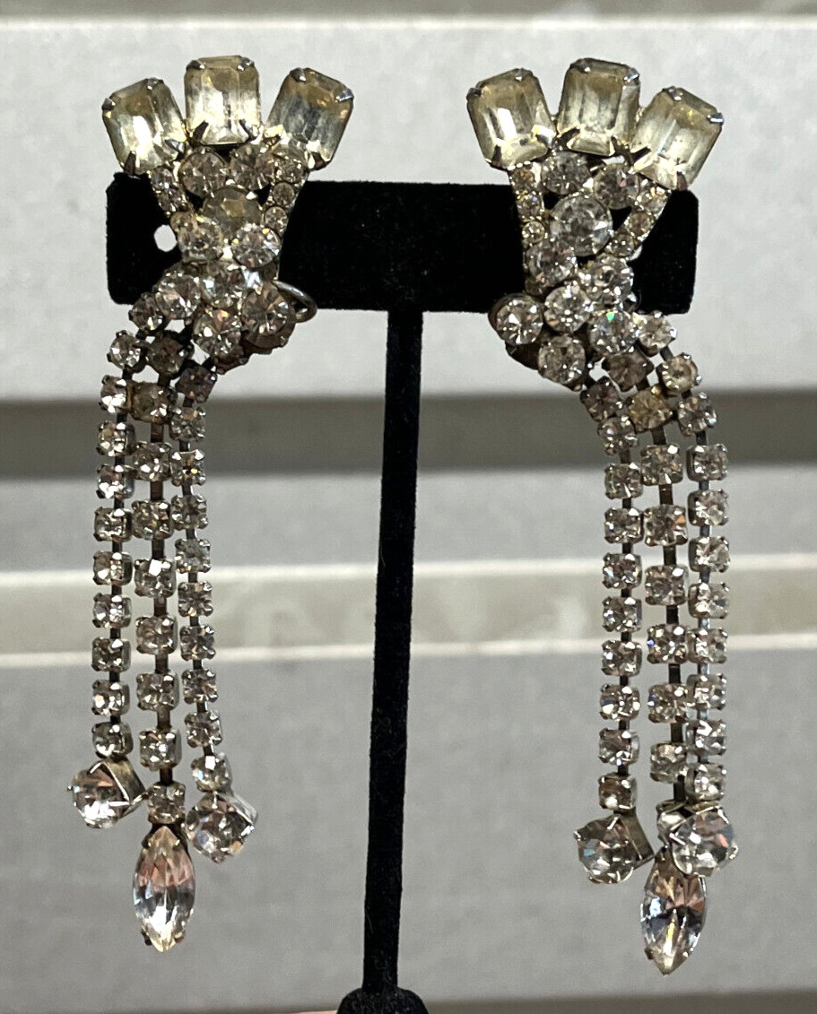 Vintage Unsigned Clear Unsigned Rhinestone Dangle… - image 11