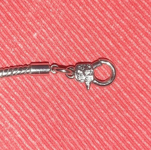 Bracciale con pietre rosa e coccinella. - Immagine 3 di 3