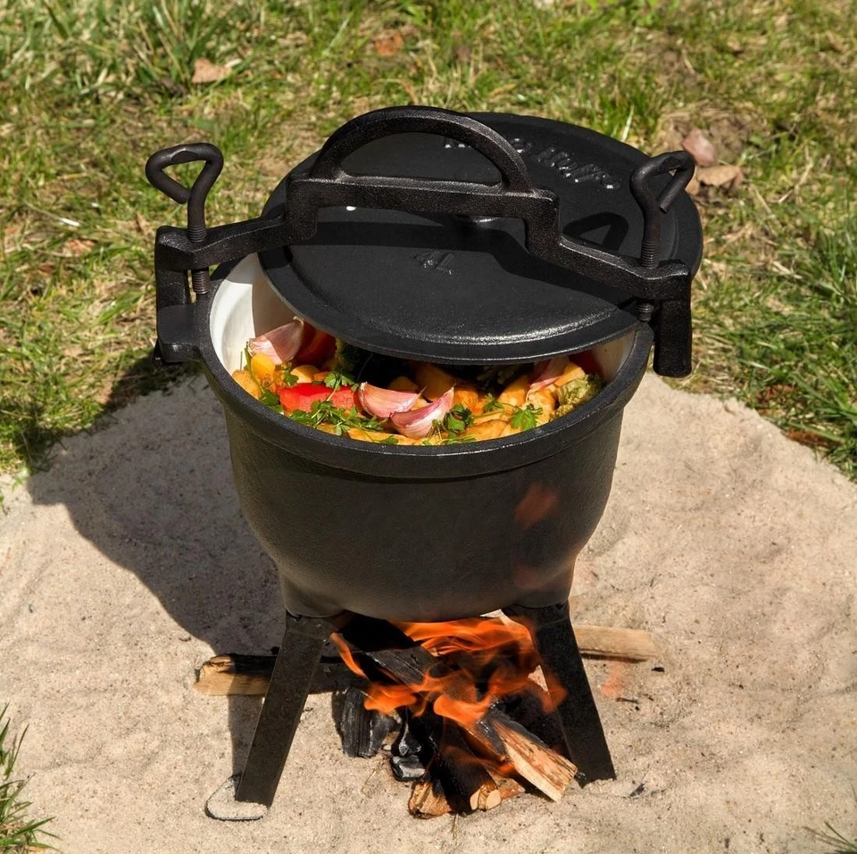 Enameled Cast Iron Pot 4L with Lid & Legs | Outdoor Camping Cooking Dutch Oven - Image 4 of 4
