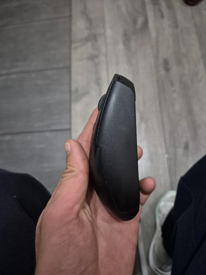 Logitech G305 M-R0071 Black Lightspeed Wireless 6-Buttons Optical Gaming Mouse - Immagine 3 di 4