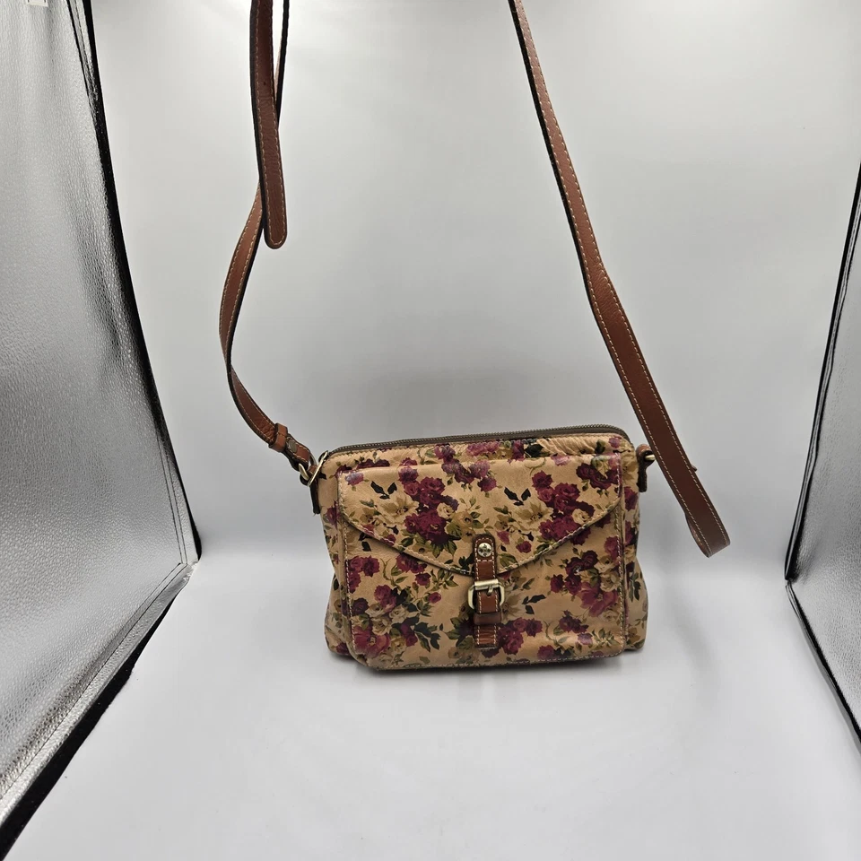 Patricia Nash Purse Avellino Prairie Rose Floral Leather Crossbody Bag 11x8x3 - Image 2 of 4