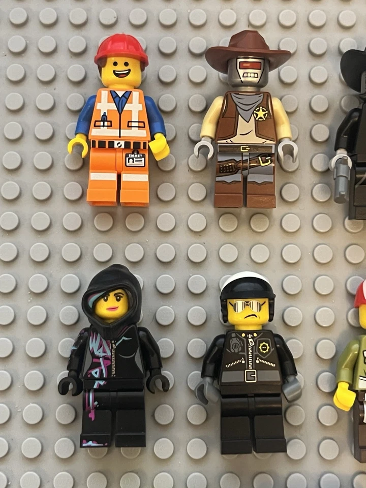 The LEGO Movie Minifigure Lot - Free Shipping! - Image 2 of 4
