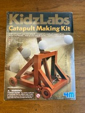 4M KidzLabs Plastic Catapult Making Kit. Brand NEW Factory Sealed