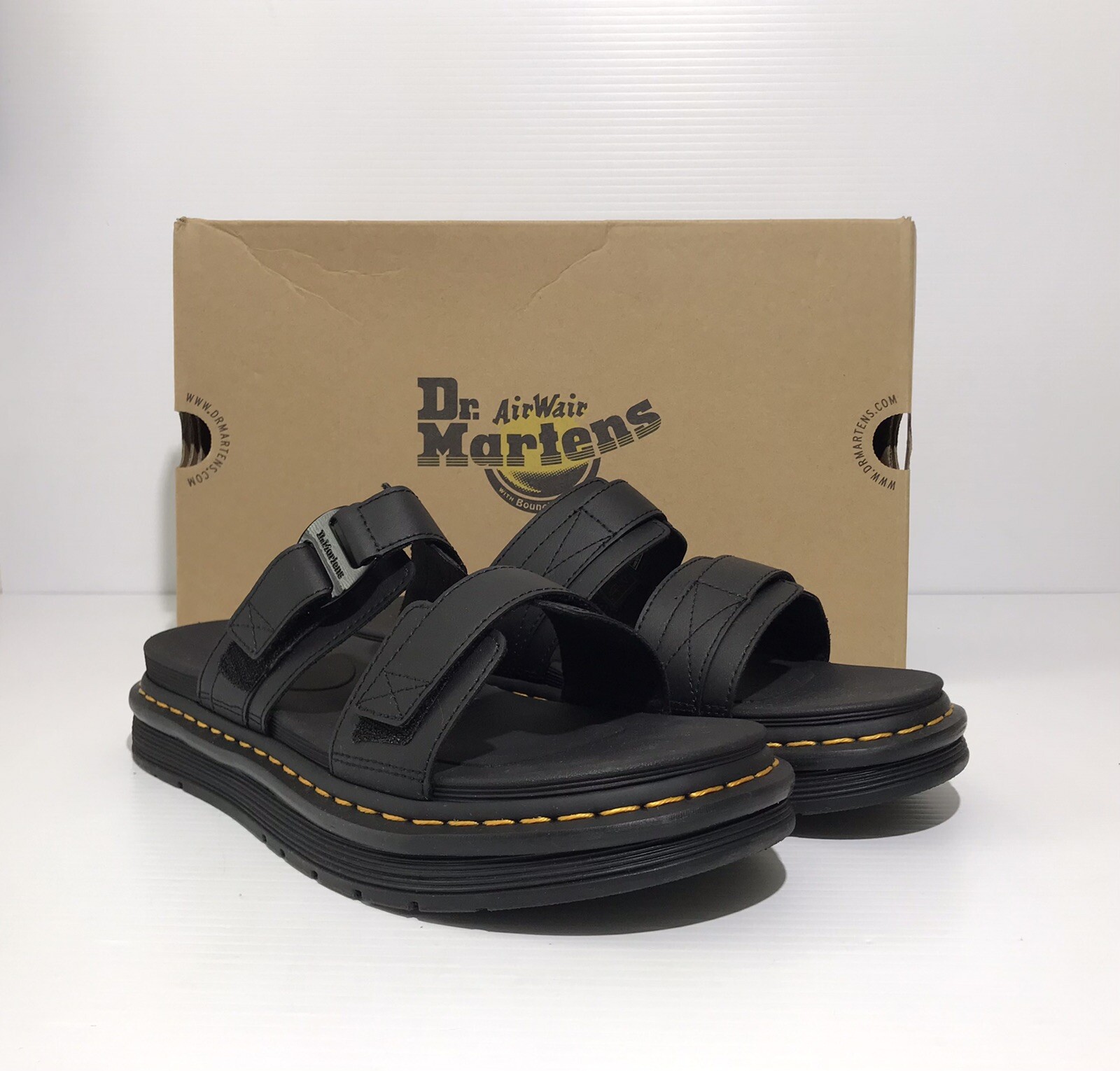 Dr Doc Martens Sandals Black Hydro Leather Slide Shoes Chilton Sz M 11