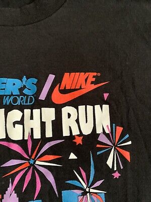 NIKEヴィンテージTシャツ Vintage 1993 NIKE x Runner's World Midnight Run T-shirt. WTC