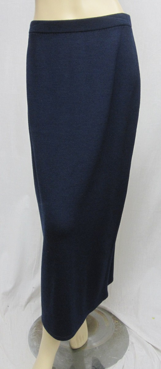 St. John Knit NWOT Navy Boot Length Flat Panel Skirt SZ 0 2
