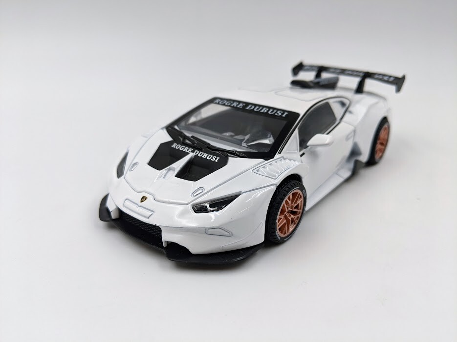 Fém autó Lamborghini Huracan ST Evo, zggzerg, fényekkel és hangokkal