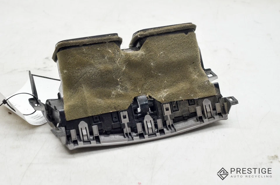 2010-2012 LEXUS HS250H DASH AC VENT FRONT CENTER 55670-75020 OEM - Изображение 4 из 4