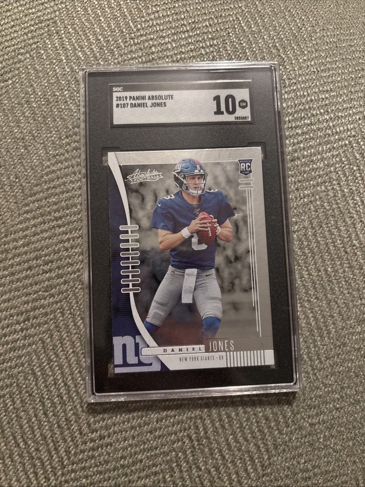 2019 Panini Absolute - Rookie Daniel Jones #107 (RC)