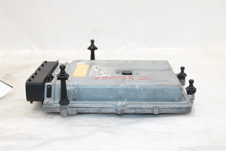 ECU ECM COMPUTER E250 Van CLS400 CLS550 E300 E350 E400 E550 15-19 1417957 Foto 2 de 4