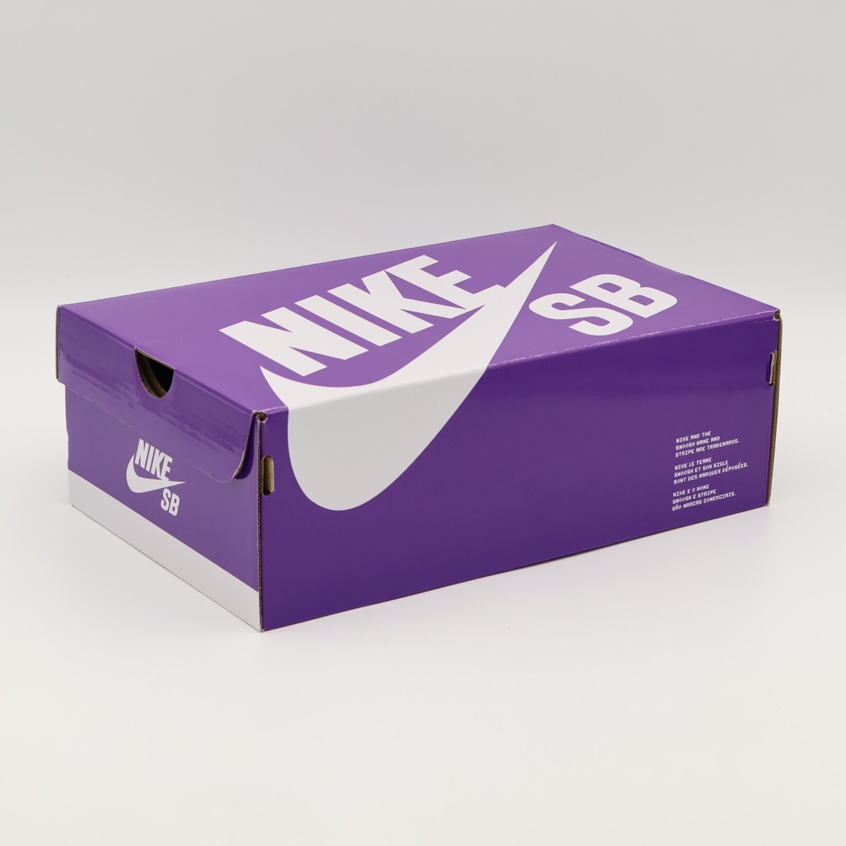 BQ6817-600 Nike SB Dunk Low Pro J-Pack Chicago Varsity Red BQ6817-600 Nike SB Dunk Low Pro J-Pack Chicago Varsity Red