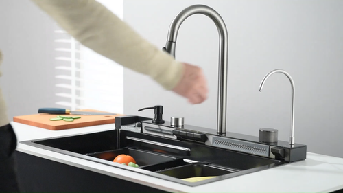 Fregadero de cocina de acero inoxidable Fregadero de cascada Juego de fregadero Fregadero empotrado con grifo - Vídeo 1 de 1