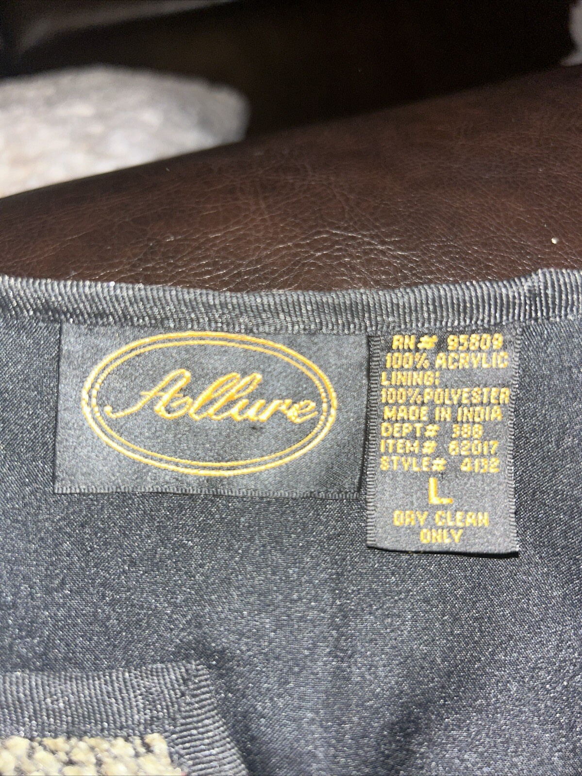 Vintage Allure Patchwork Tapestry Embroidery Burg… - image 5