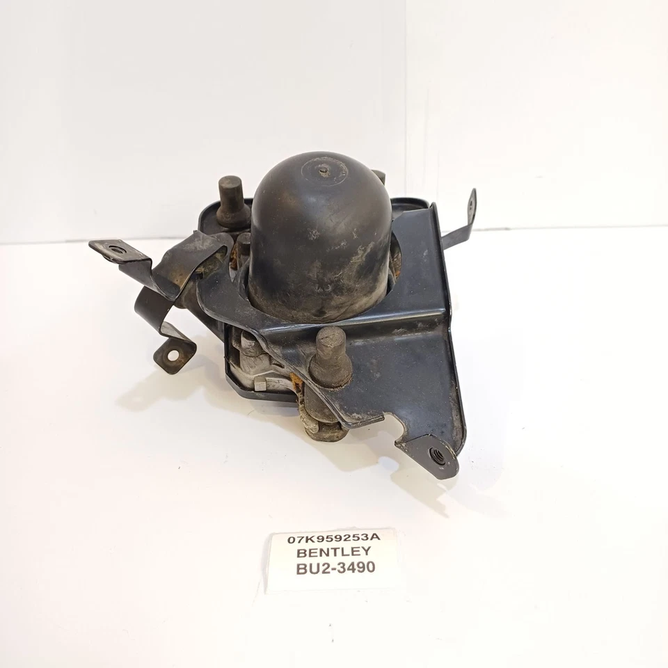 2012 Volkswagen Beetle Secondary Air Injection Pump Right 07K959253A - Image 3 of 4