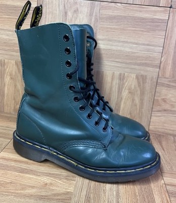 Dr. Martens グリーン ワークブーツ 7 UK Sz 8 - DR MARTENS 1919 Made in England 10 Eyelet Boots 7UK Forest