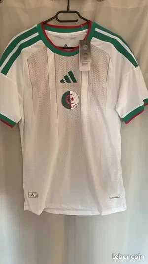 L’Élégance des Maillots Algérie Pastel : Un Mélange de Couleurs et de
