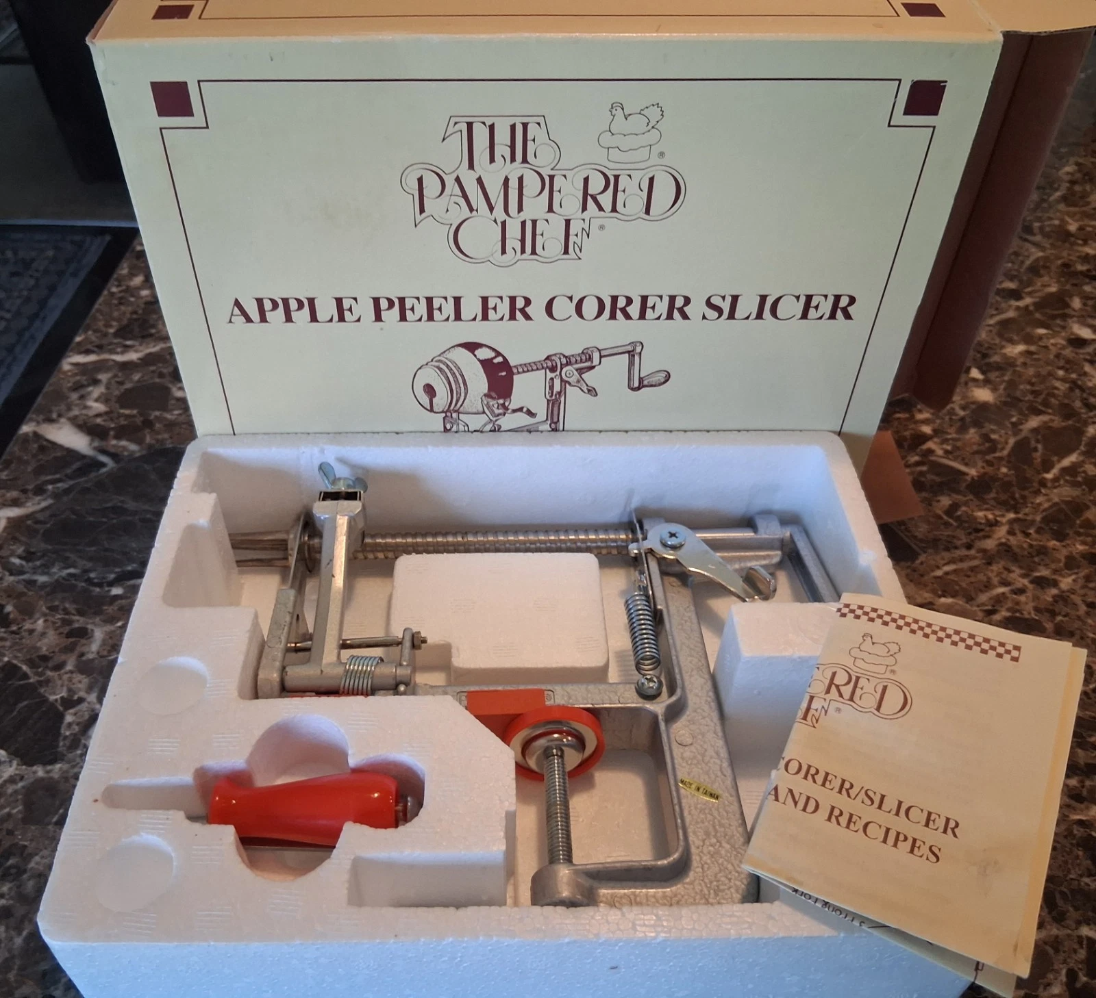 BRAND NEW Pampered Chef Apple Peeler Corer Slicer #2430
Opens in a new window or tab