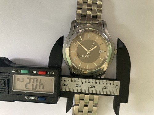 Gents Gucci 5500XL 39mm Watch - Picture 16 of 16