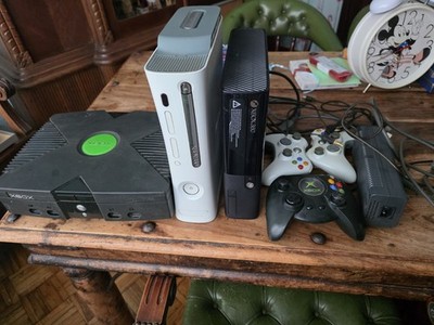   Xbox-Paket für Retro-Fans   3 Konsolen & 3 Controller  