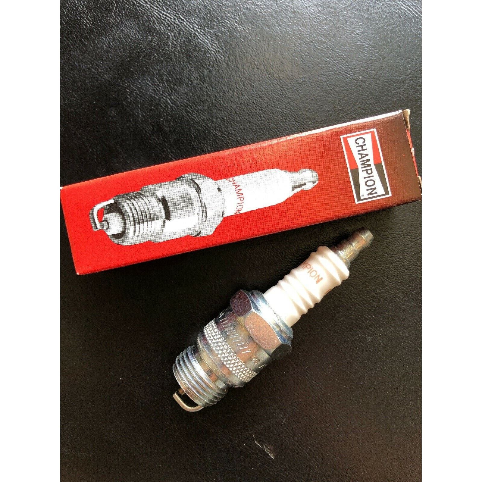 Champion Spark Plug - RF14YC 18524 RF14YC