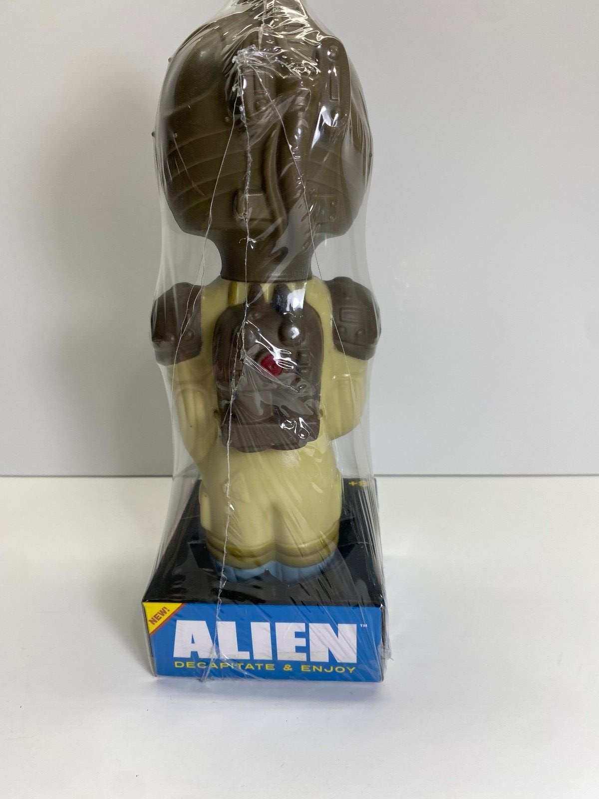 Super 7 Alien Kane Facehugger Space Suit Super Soaky Mint Sealed New No