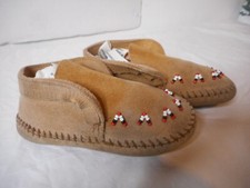 Minnetonka Kids Toddler Moccasins Beaded Size 8 Unisex 0026411 NO SHOESTRINGS GU