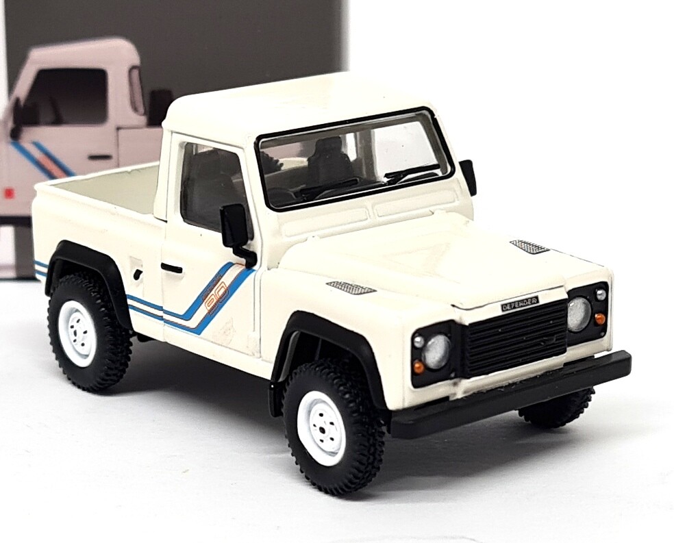 TSM 1/64 Land Rover 90 Defender Pickup White RHD 338 Diecast Model Car