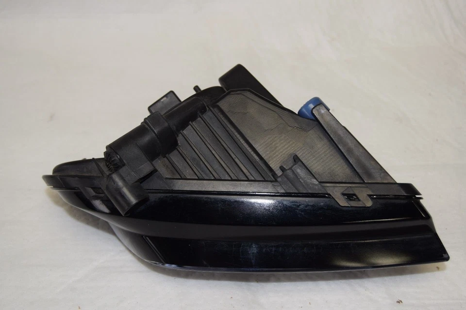 Conjunto de luces antiniebla DERECHAS 8K0941700B fabricante de equipos originales Audi A4 Quattro 2013-2015 Foto 4 de 4