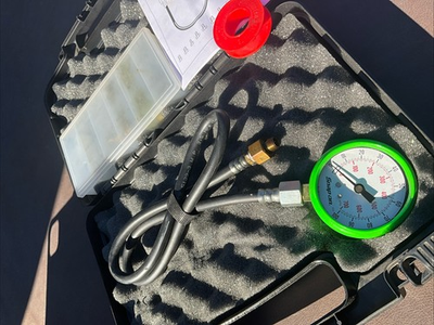 #ad SNAP ON OIL Pressure Gauge Set MT37A $130.00