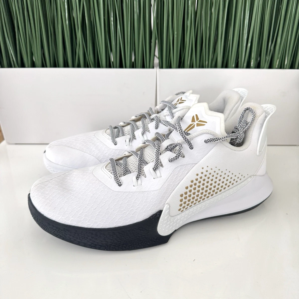 Las mejores ofertas en Nike Mamba Fury White Metallic Gold | eBay