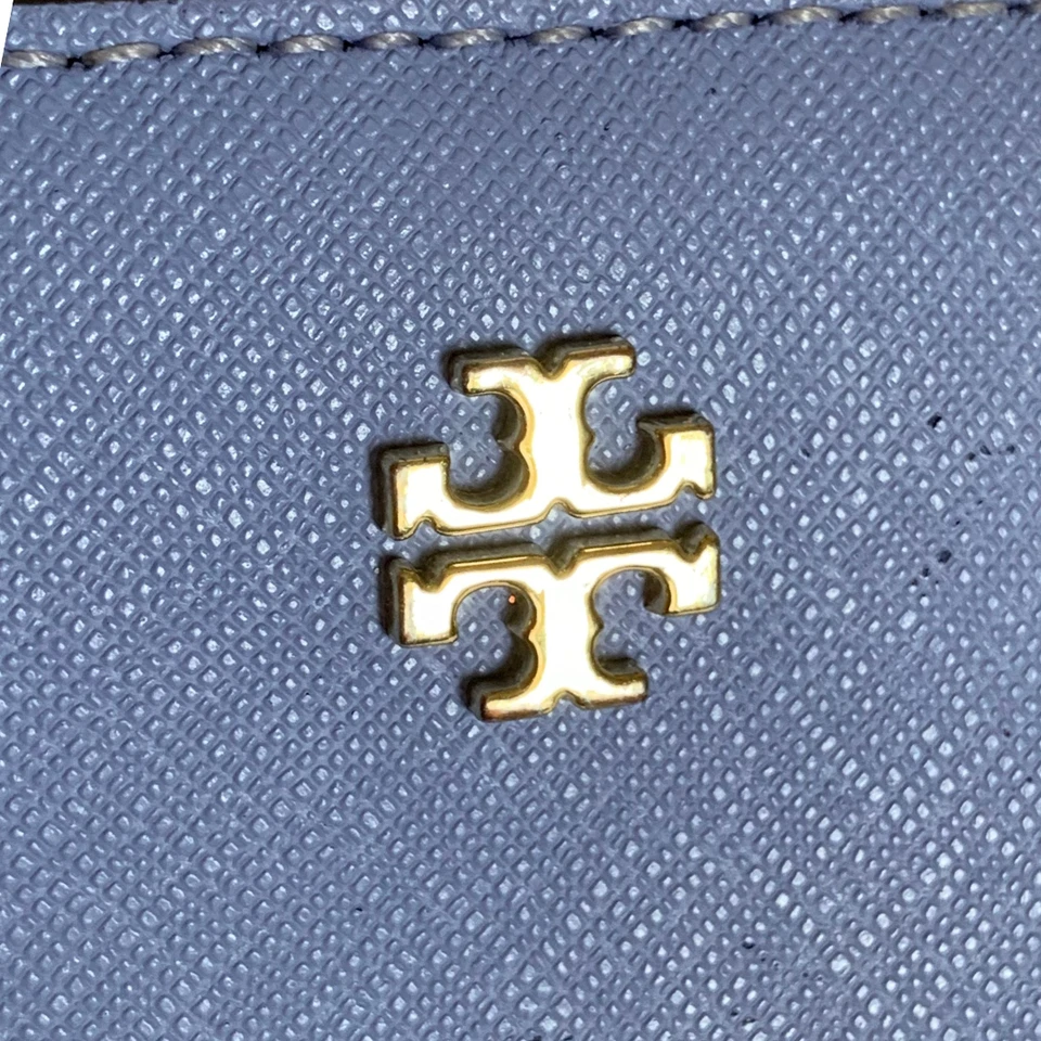 Carteira de couro Tory Burch Saffiano com zíper azul claro - Imagem 2 de 4