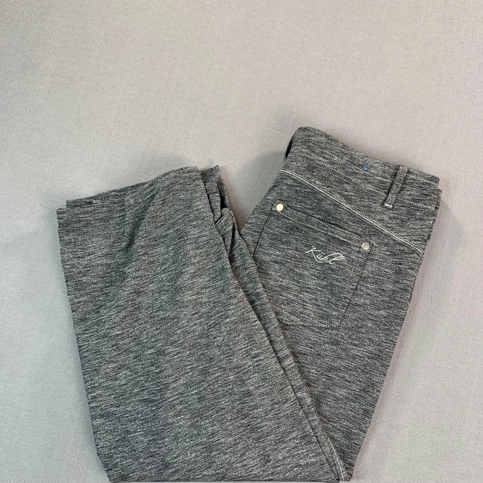 KUHL Capri Pants Womens 10 Gray Knit Pull On Stretch Straight Leg Casual Comfort