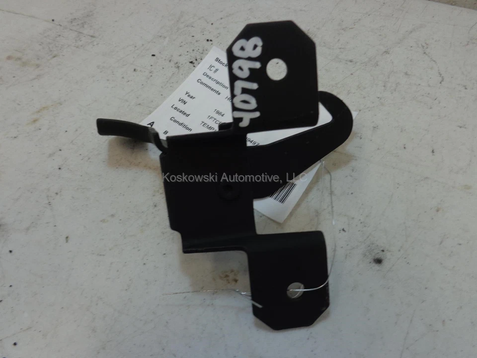 Capó de seguridad Ford Ranger 84 Bronco II E3TZ16892A  Foto 2 de 4