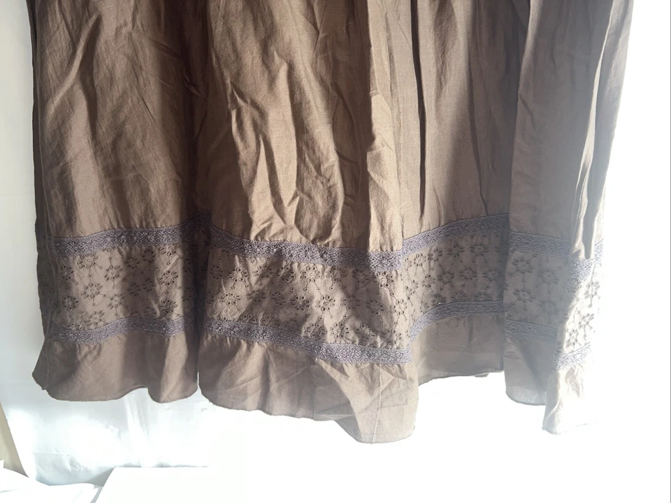 A.n.a. A new Approach Woman’s Brown Floral Trim Size 10 — 第 4/4 张图片