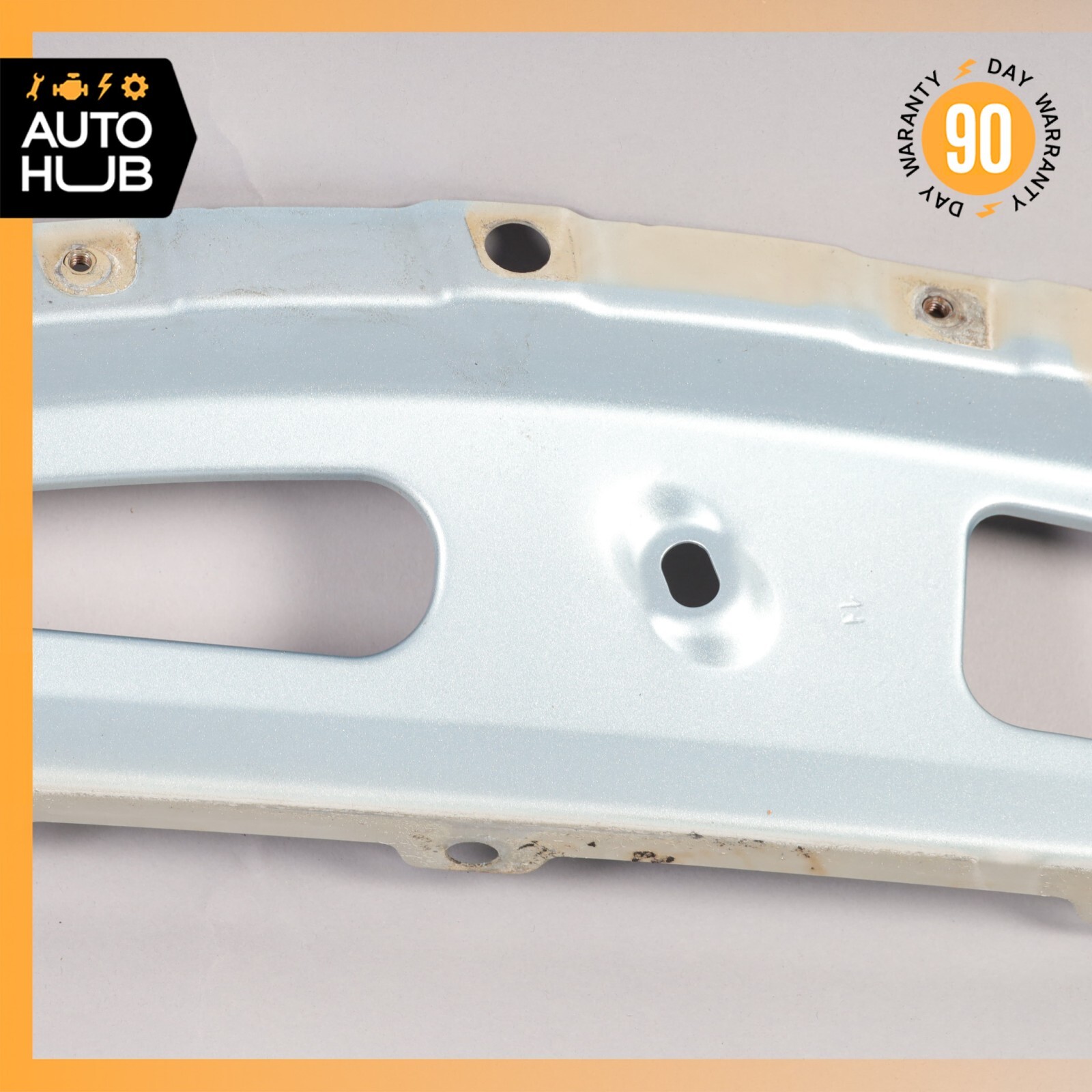 08-19 Maserati GranTurismo M145 Front Left Fender Top Mount Bracket OEM 25k