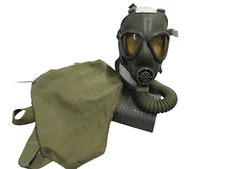 WW2 US Army M2 A2 Gas Mask w/ Carry Bag 1942 FIRESTONE Chemical Corps