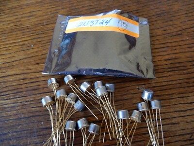 Raytheon 2N3724 Transistors NOS Qty 18 Gold Leads