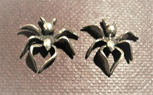 Ohrstecker, 925er Silber, "Spinnen". -Länge 1,5 cm, Breite 1,6 cm - Picture 1 of 1