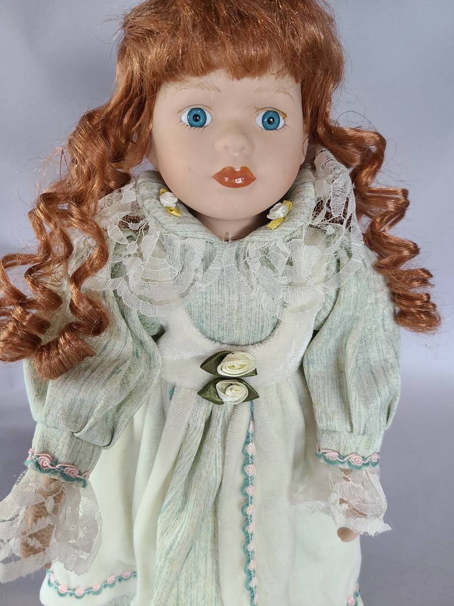 PORCELAIN COUNTRY STYLE DOLL ♡ 17.5