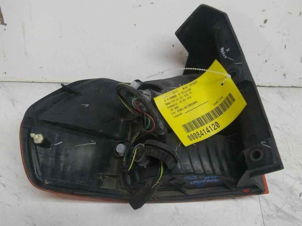 Luz trasera pasajero derecho Honda Odyssey 2002 2003 2004 02 03 04 luz trasera Foto 2 de 3
